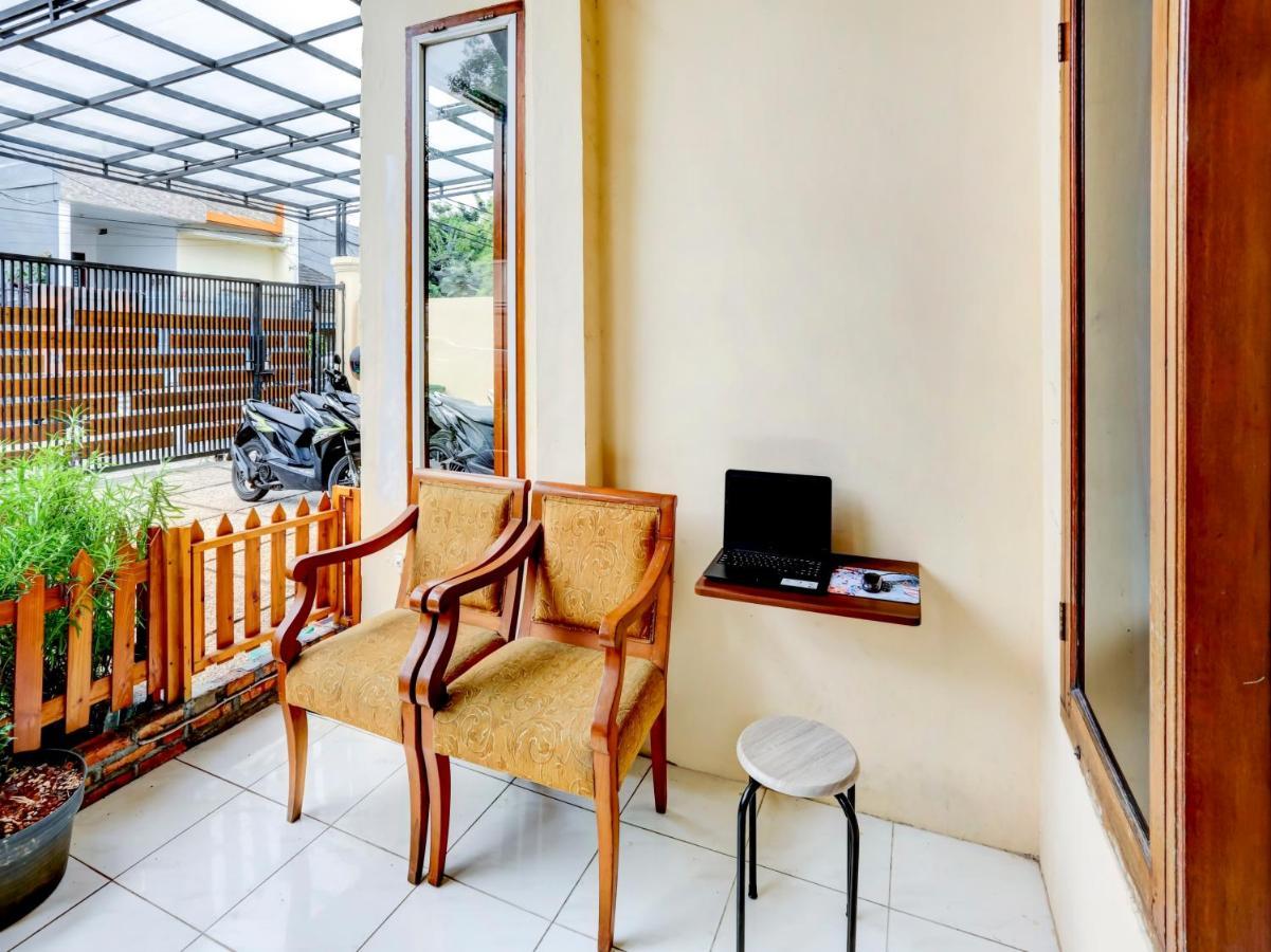 Jabusimo Syariah Redpartner Hotell Jakarta Eksteriør bilde